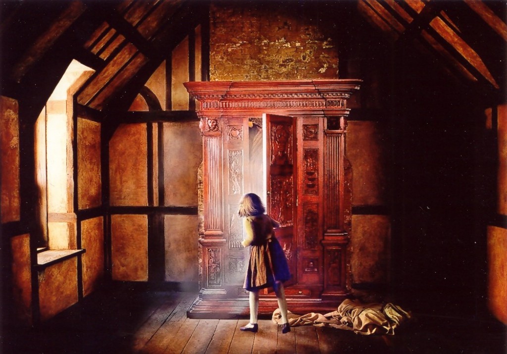 Narnia_wardrobe