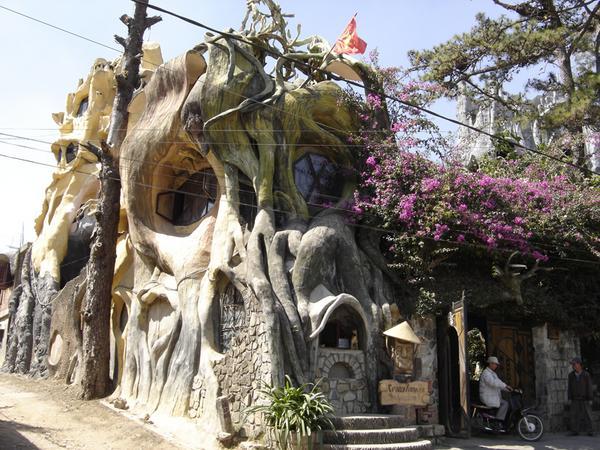 15207-The--Crazy-House---Dalat-0